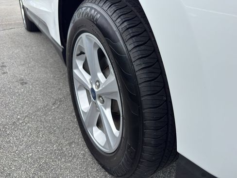 Used 2020 Ford Edge SE AWD/4WD image 7