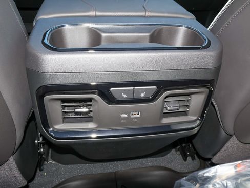 New 2026 GMC Sierra 2500 AT4X w/ LPO, Black Badging Package AWD/4WD image 13