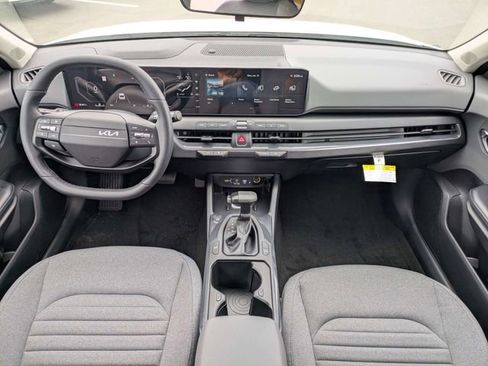 New 2025 Kia K4 EX image 14