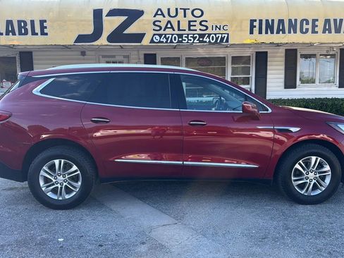 Used 2018 Buick Enclave Essence FWD image 2