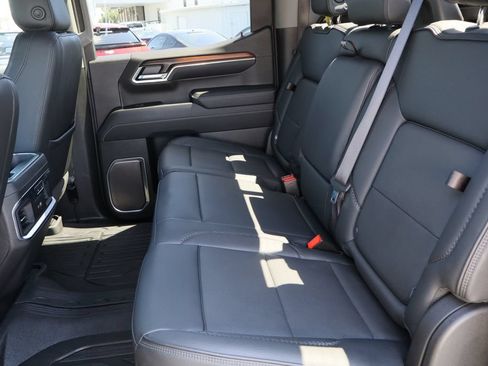 Certified 2025 GMC Sierra 1500 Denali w/ Denali Reserve Package AWD/4WD image 27