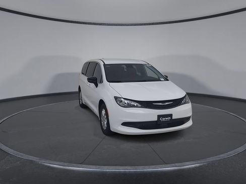New 2027 Chrysler Pacifica LX FWD image 3