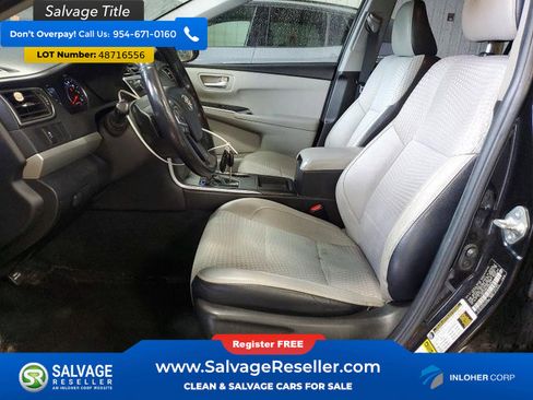 Used 2015 Toyota Camry SE FWD image 9