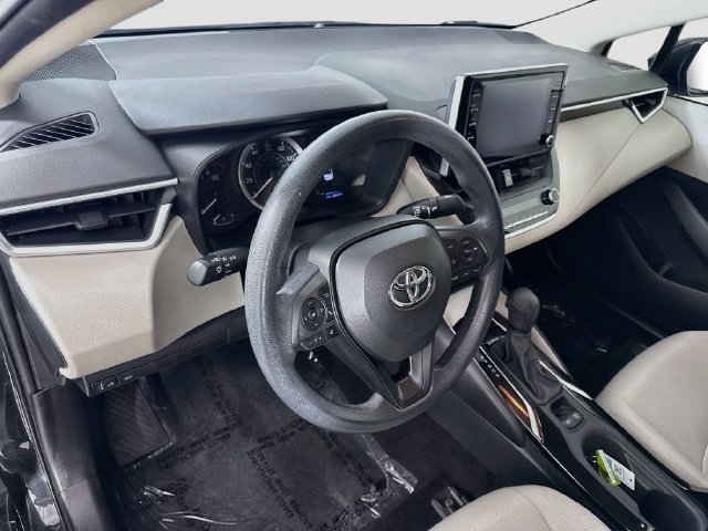 Used 2020 Toyota Corolla LE w/ LE Premium Package FWD image 9