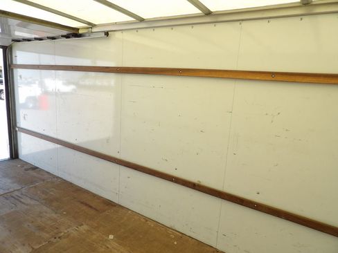 Used 2021 Ford E-350 and Econoline 350 Super Duty image 35