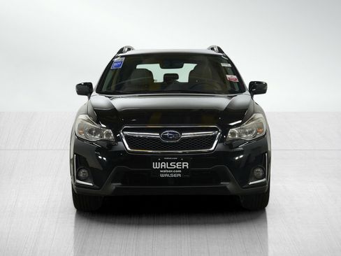 Used 2017 Subaru Crosstrek 2.0i Limited w/ Popular Package #2 image 8