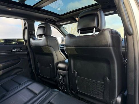 Used 2019 Jeep Grand Cherokee Trailhawk w/ Trailhawk Luxury Group image 21