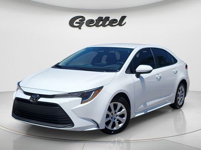 Used 2025 Toyota Corolla LE w/ Convenience Package