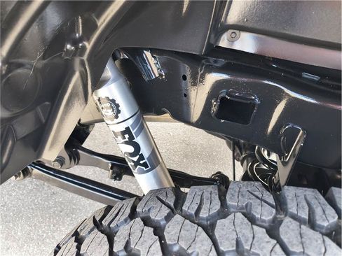 Used 2020 Jeep Gladiator Rubicon w/ LED Lighting Group AWD/4WD image 22