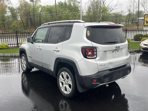 Used 2017 Jeep Renegade Limited AWD/4WD image 5