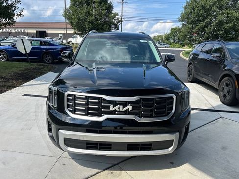 Certified 2024 Kia Telluride S w/ S Sunroof Package AWD/4WD image 2