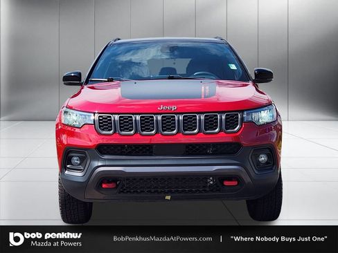 Used 2025 Jeep Compass Trailhawk AWD/4WD image 22