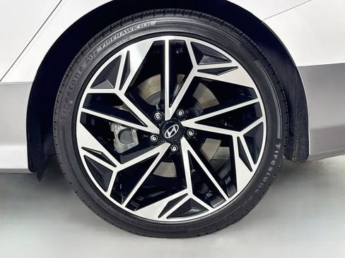 Used 2023 Hyundai Ioniq 6 SEL AWD/4WD image 10