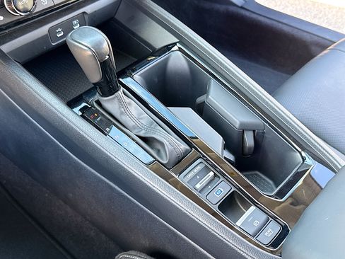 Used 2023 Honda Accord EX-L image 11