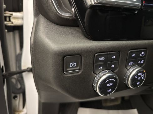 Used 2023 GMC Sierra 1500 Elevation w/ Elevation Premium Package image 24