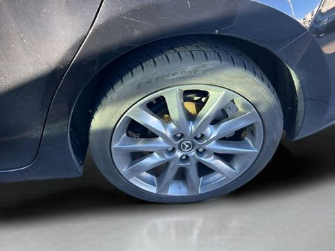Used 2018 MAZDA MAZDA3 Touring image 8
