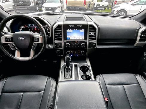 Used 2019 Ford F150 Lariat AWD/4WD image 10
