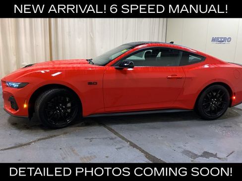 Used 2025 Ford Mustang GT RWD image 6