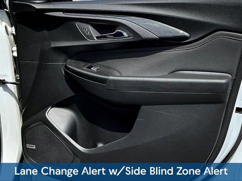 Used 2021 Chevrolet TrailBlazer RS w/ Technology Package AWD/4WD image 29