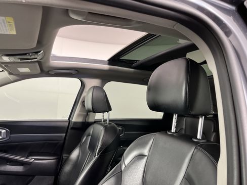 Used 2021 Kia Sorento SX image 18