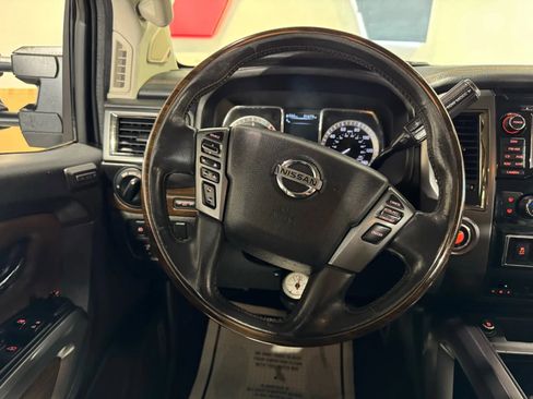 Used 2016 Nissan Titan Platinum Reserve image 23