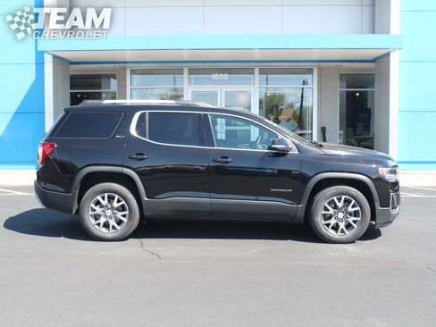 Used 2023 GMC Acadia SLT w/ Preferred Package AWD/4WD image 3