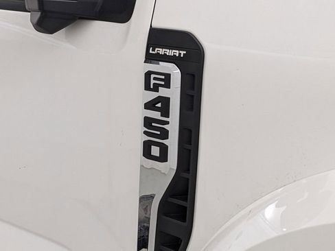 Used 2026 Ford F450 Lariat w/ Lariat Premium Package image 42