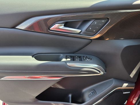 New 2026 Chevrolet Traverse High Country FWD image 13