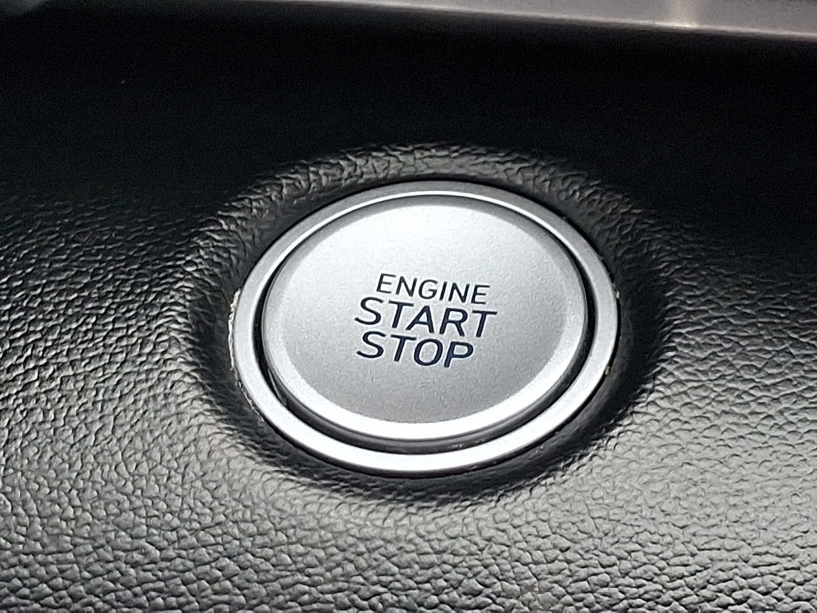 Used 2021 Hyundai Elantra SEL w/ Convenience + Premium Package FWD image 25