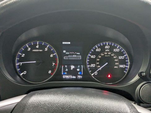 Used 2020 Mitsubishi Outlander ES AWD/4WD image 16
