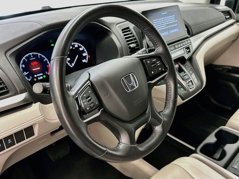 Used 2025 Honda Odyssey EX-L image 18
