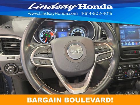 Used 2021 Jeep Cherokee Latitude Lux 80th Anniv w/ Quick Order Package 26U 80TH AWD/4WD image 15