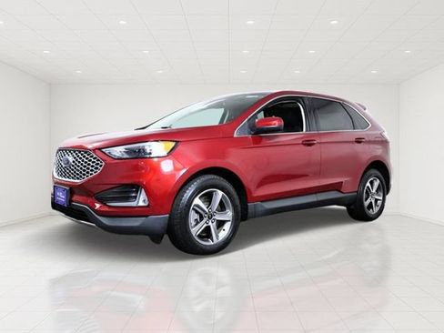 Certified 2023 Ford Edge SEL w/ Convenience Package AWD/4WD image 2