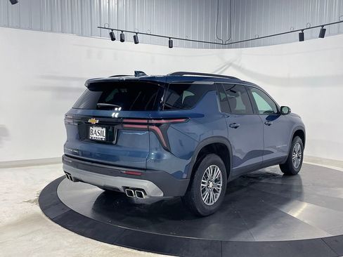 Used 2026 Chevrolet Traverse LT AWD/4WD image 11