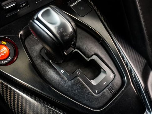 Used 2017 Nissan GT-R Premium AWD/4WD image 35
