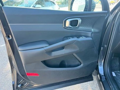 New 2026 Kia Sorento S w/ S Panoramic Sunroof Package FWD image 16