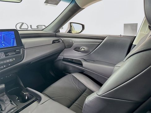 Used 2025 Lexus ES 350 Ultra Luxury image 27