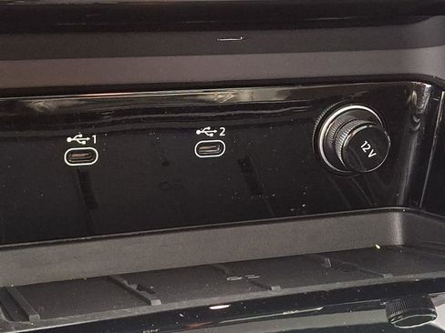 Used 2025 Audi Q5 Premium Plus w/ Premium Plus image 25