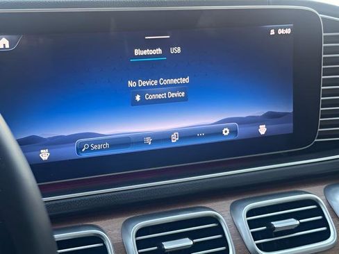 Used 2024 Mercedes-Benz GLE 350 4MATIC image 36