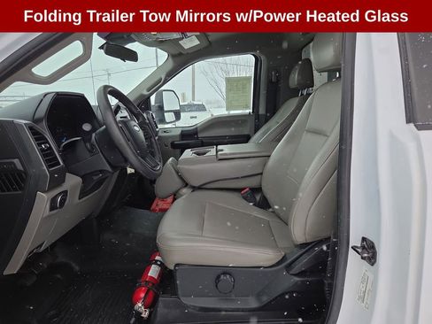 Used 2020 Ford F550 2WD Regular Cab Super Duty image 9