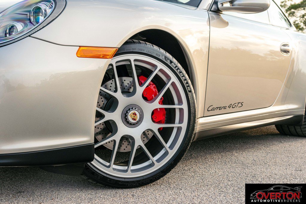 Used 2012 Porsche 911 Carrera 4 GTS AWD/4WD image 3