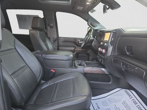 Used 2023 GMC Sierra 3500 Denali w/ Denali Black Diamond Edition image 14