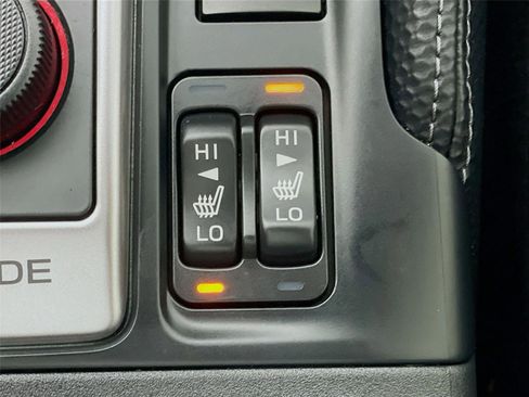 Used 2024 Subaru Forester Premium image 24