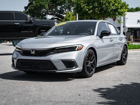 Used 2022 Honda Civic Sport image 6