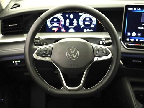 New 2026 Volkswagen Tiguan SE AWD/4WD image 13