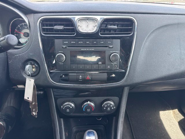Used 2012 Chrysler 200 LX FWD image 10