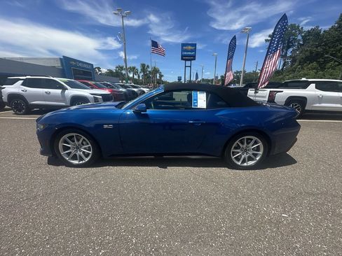 Used 2024 Ford Mustang GT Premium RWD image 13