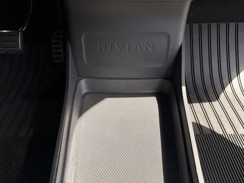 Used 2022 Rivian R1T Adventure AWD/4WD image 29