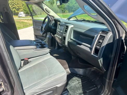 Used 2014 RAM 1500 Express AWD/4WD image 24