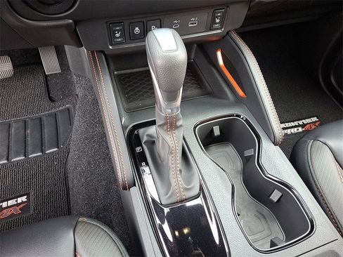 New 2025 Nissan Frontier PRO-4X w/ Pro Premium Package image 7